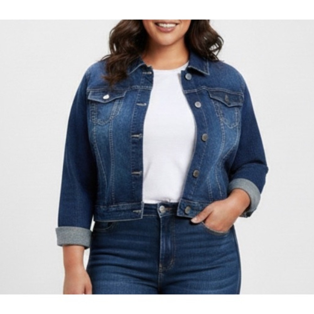 TORRID JEANS Medium Distressed DENIM JACKET Stretch TRUCKER Faded Slim Fit 0/0X